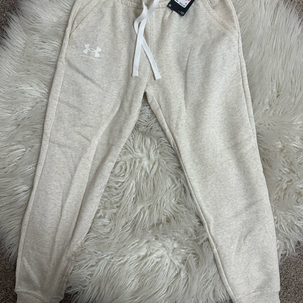Under Armour Cream Sweatpants for Effortless Comfort